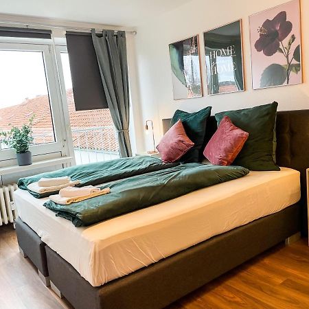 Apartment Fuer 3 Gaeste Kostenlose Parkplaetze Und Lift Hanovra Exterior foto