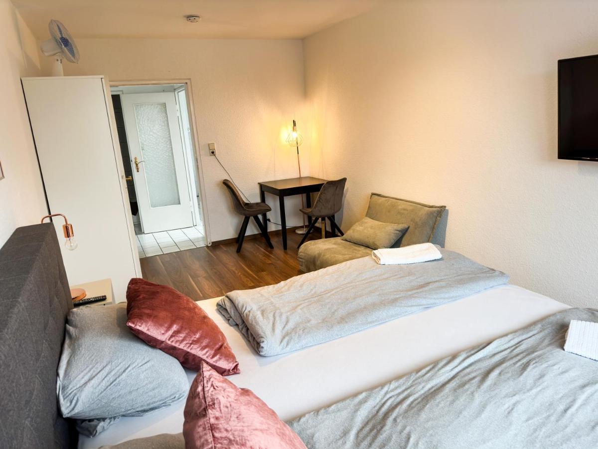 Apartment Fuer 3 Gaeste Kostenlose Parkplaetze Und Lift Hanovra Exterior foto